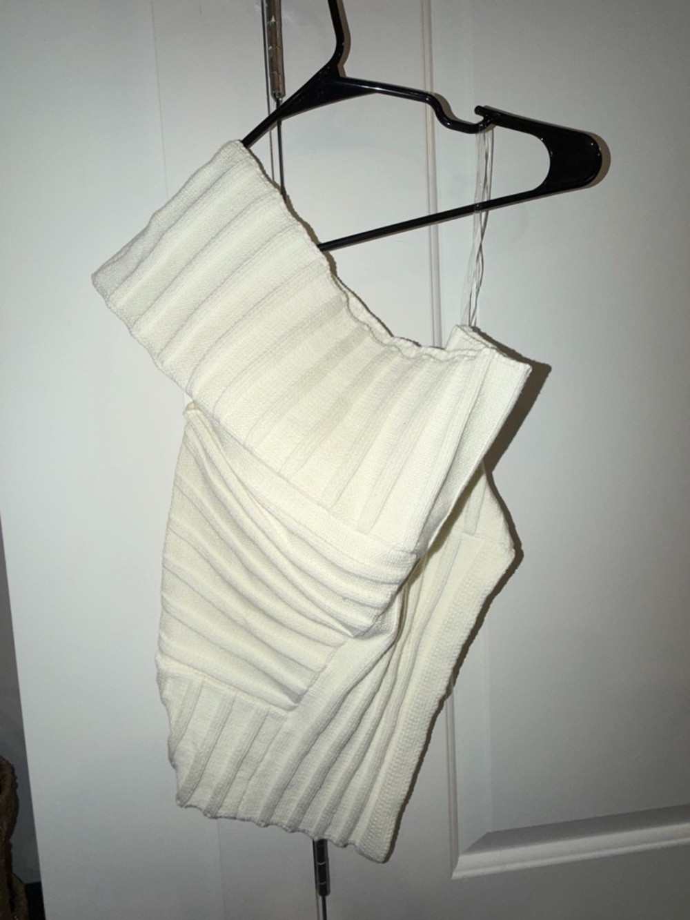 One-Shoulder Ribbed Crop Top in Cream